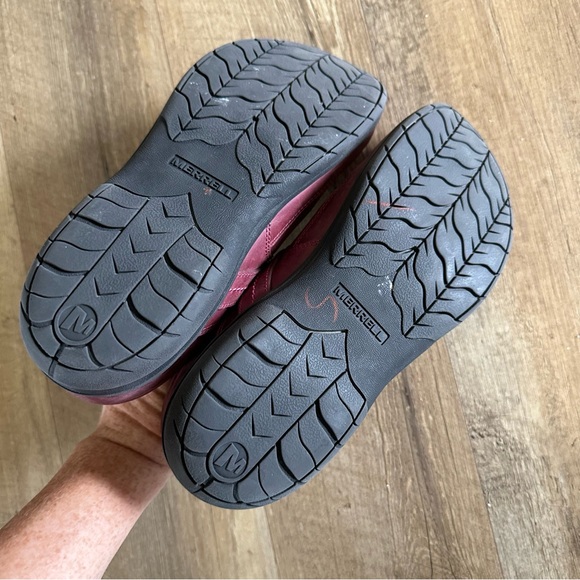 Merrell Encore Kassie Beet Red Full Grain Leather Buckle Mules - Picture 7 of 9